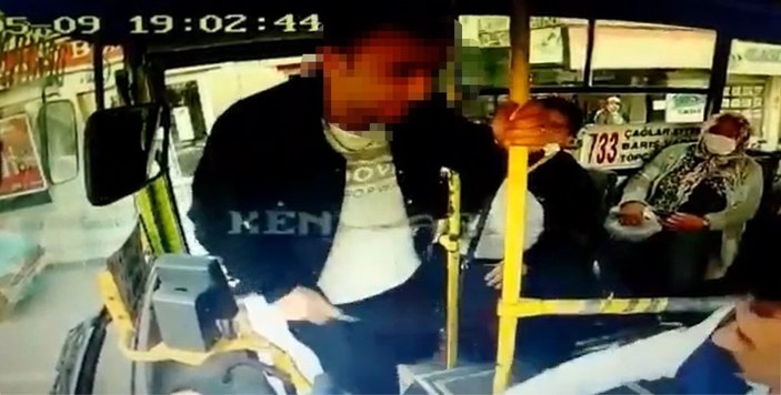 Kocaeli'de otobüs şoförüne bıçaklı tehdit