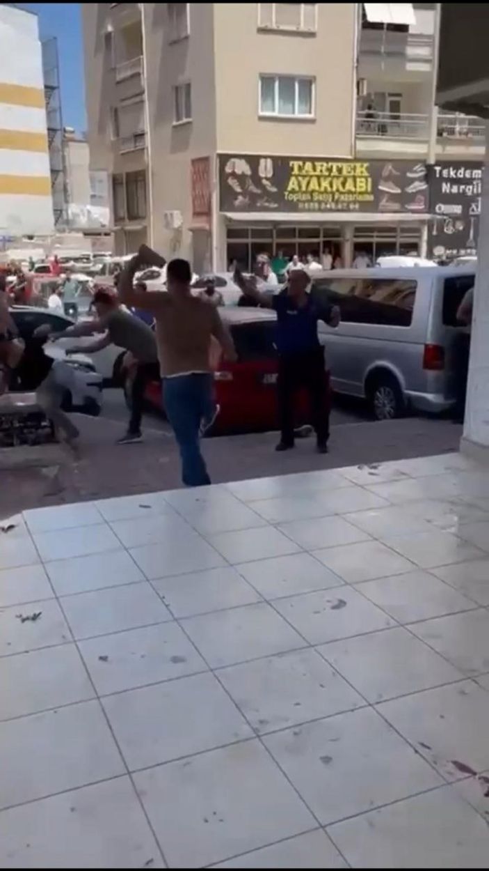 Antalya'da tapu kavgası: Taş ve sopalar havada uçuştu