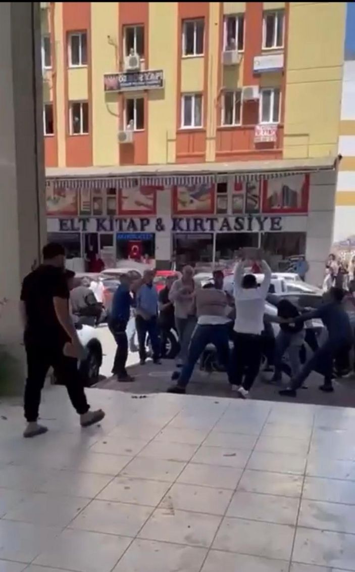 Antalya'da tapu kavgası: Taş ve sopalar havada uçuştu