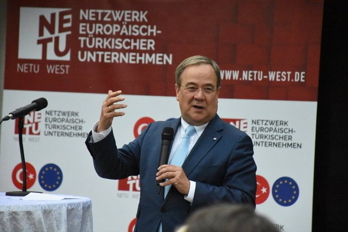 Alman siyasetçi Laschet: Türkler Almanya için zenginlik