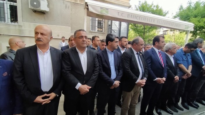 Muhalefet temsilcileri, Mithat Sancar'ın annesinin cenazesine katıldı