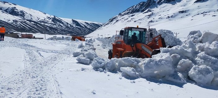 Ovit Dağı Geçidi'nde yol 6 aydır kapalı