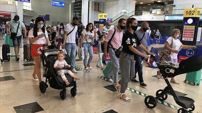 İngiliz turistler, Türkiye'de tatil için gün sayıyor