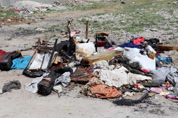 Adana'da DEAŞ tehdidi: Evi önce kurşunlandı, sonra yakıldı