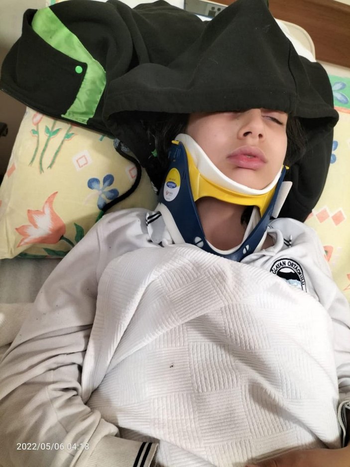 Antalya'da 4 öğrenci sınıf arkadaşını hastanelik etti