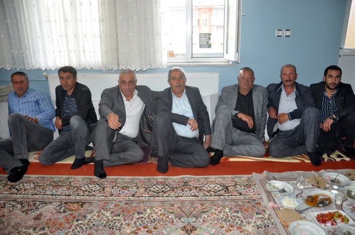 i Hakkari'de iki aile daha barıştan yana oldu