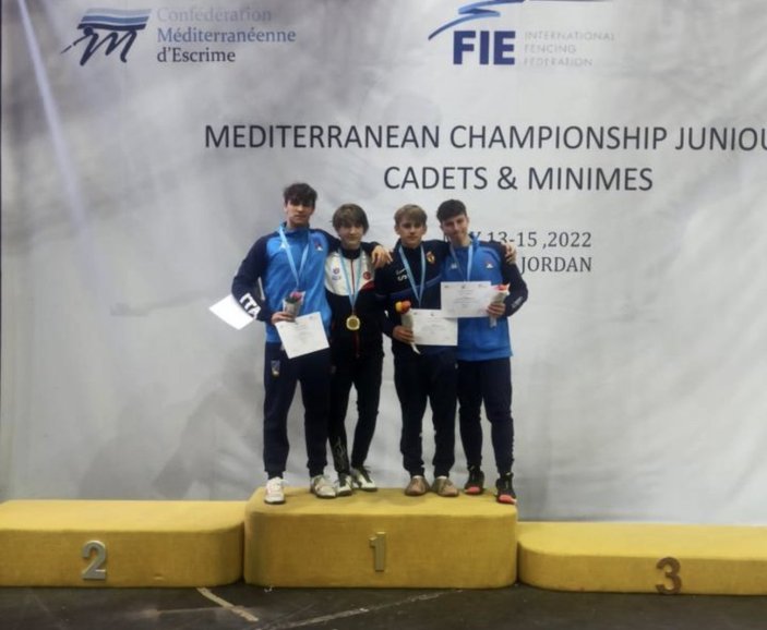 Genç eskrimcilerden Akdeniz Şampiyonası'nda 4 madalya
