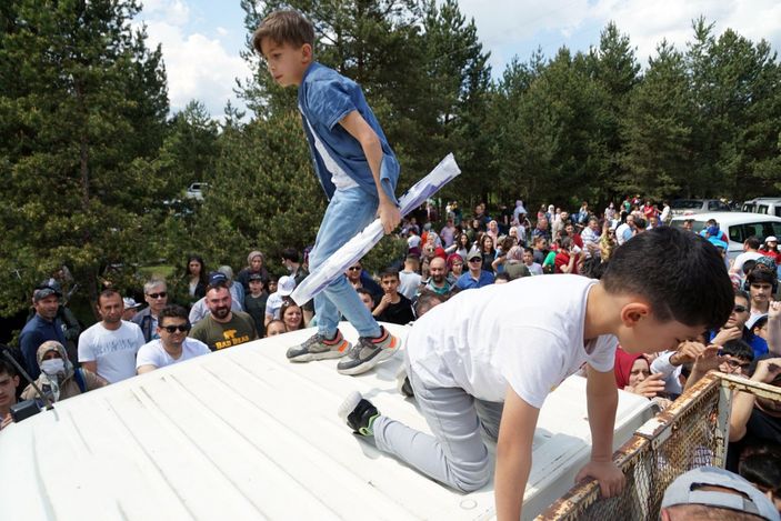 Kastamonu’daki uçurtma şenliğinde çocuklar ezildi