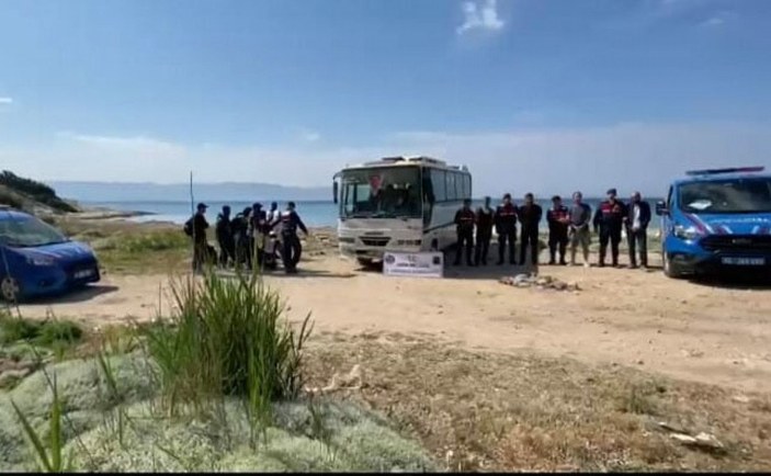 İzmir’de 27 kaçak göçmen yakalandı