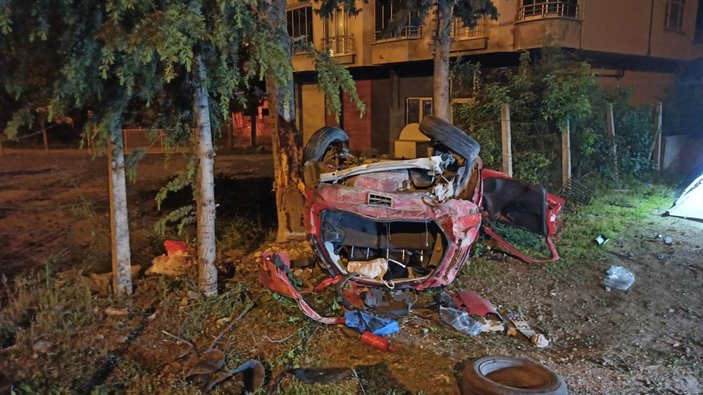 Samsun'da araç takla attı: 2 ölü, 1 yaralı