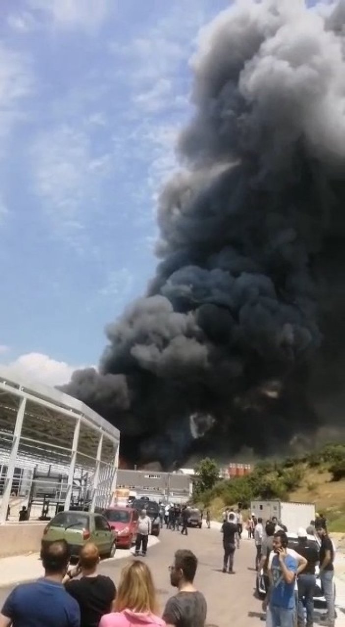Bursa’da ısı yalıtım sistemleri fabrikasında yangın