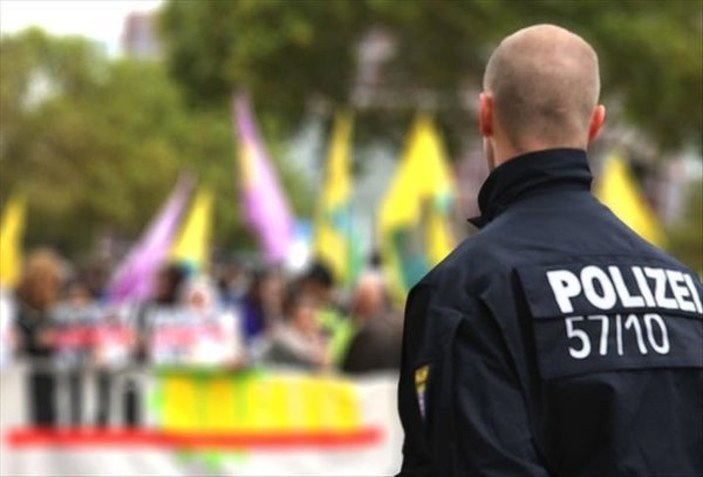 İsveç, terör örgütü dediği PKK'nın etkinliklerine izin veriyor