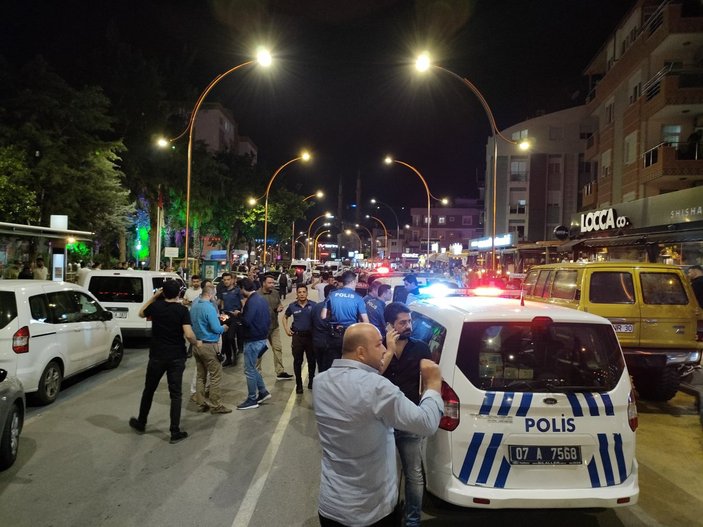 Antalya'da silahlı sopalı kavga