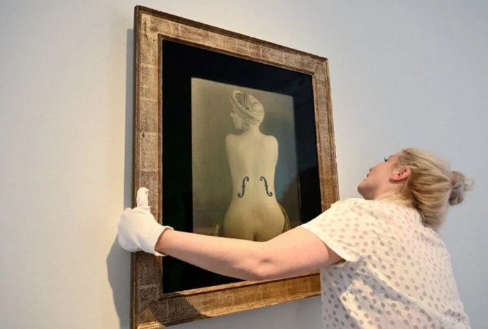 Ünlü fotoğrafçı Man Ray'ın fotoğrafına 12 milyon dolar
