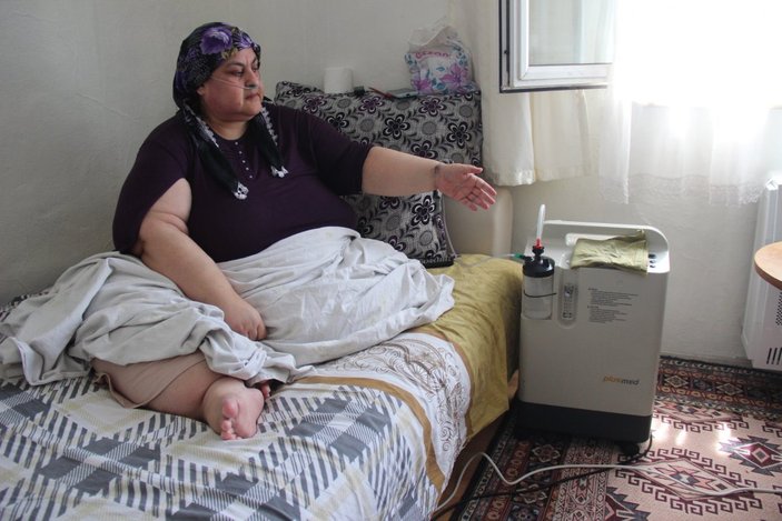 Kocaeli'de hastaneye vinçle götürülen kadın yardım bekliyor