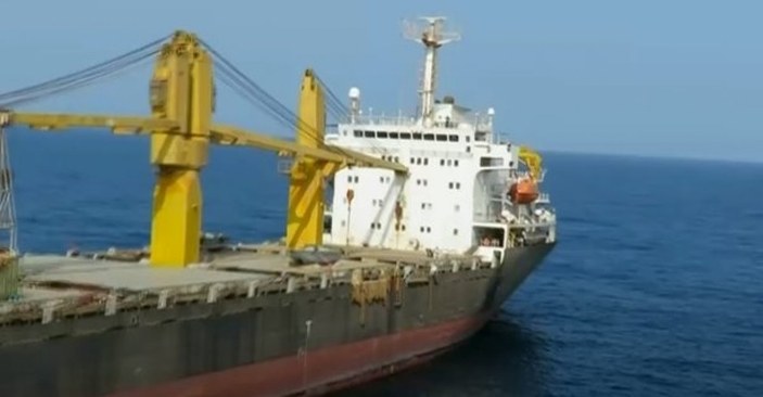 İran'a ait gemiye saldırı yapıldı