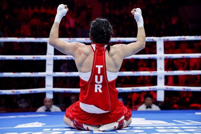 Milli boksör Ayşe Çağırır, 48 kiloda altın madalya kazandı