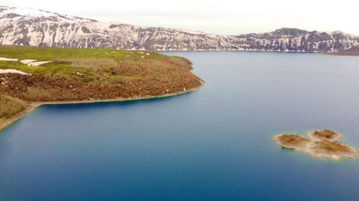 Bitlis Nemrut Krater Gölü'nde görsel şölen