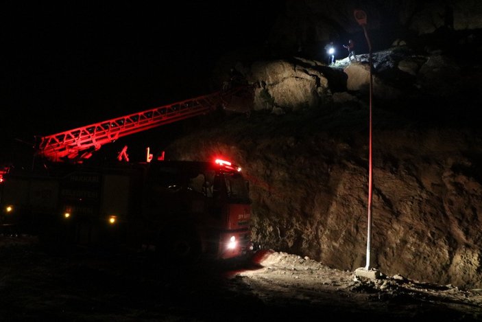 Hakkari’de dağlık alanda bir gencin cesedi bulundu