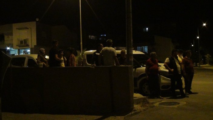 Antalya'daki şüpheli siyah poşet mahalleliyi sokağa döktü