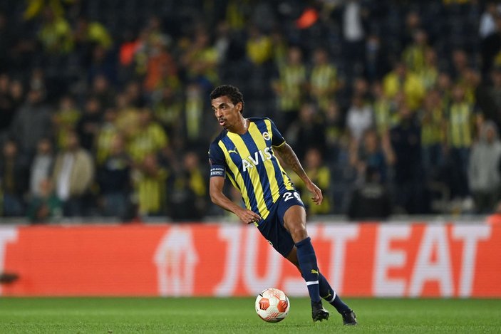 Luiz Gustavo, Fenerbahçe'de kalmak istiyor