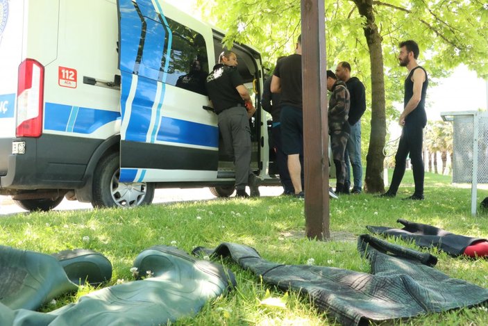 Kocaeli'de midye avcıları polis görünce kaçmaya çalıştı