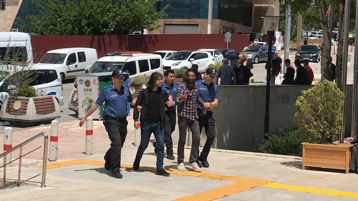 Elazığ'da hırsızlar kendilerini görüntüleyen gazetecileri tehdit etti