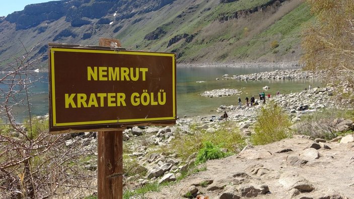 Bitlis'teki Nemrut Krater Gölü'nde turizm başladı