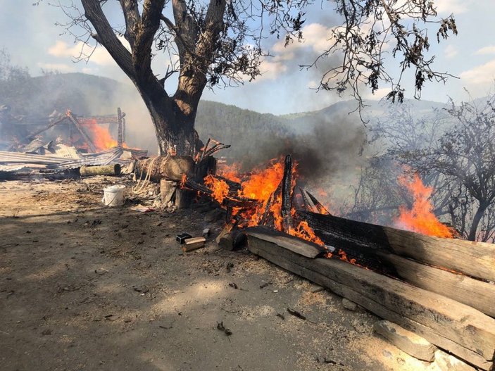 Kastamonu'da aynı köyde ikinci yangın felaketi