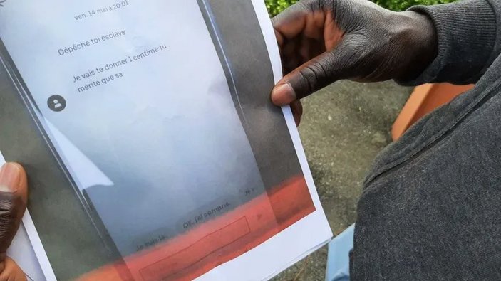 Fransa'da kuryeye ırkçı mesaj gönderen müşteriye para cezası verildi