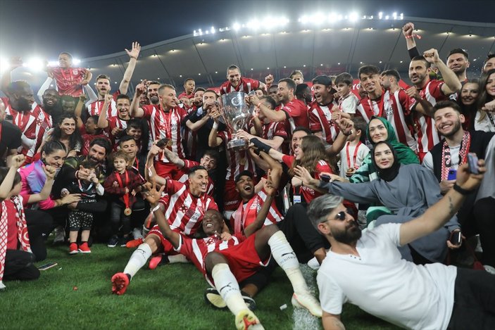 Sivassporlu futbolcular: Kupa halkımıza armağan olsun