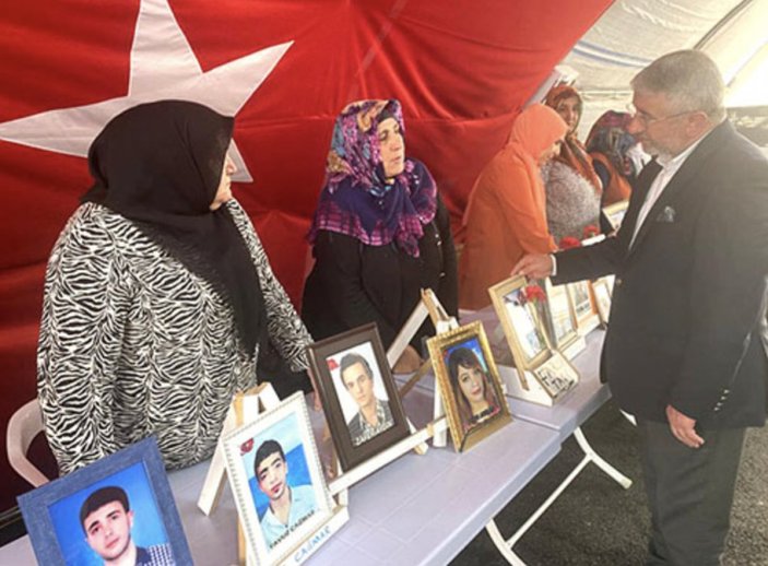 Çorum'dan Diyarbakır Anneleri'ne destek