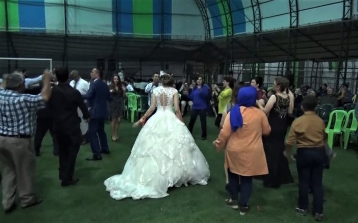 Antalya'da kır düğünü hayali kuran çifte halı saha şoku
