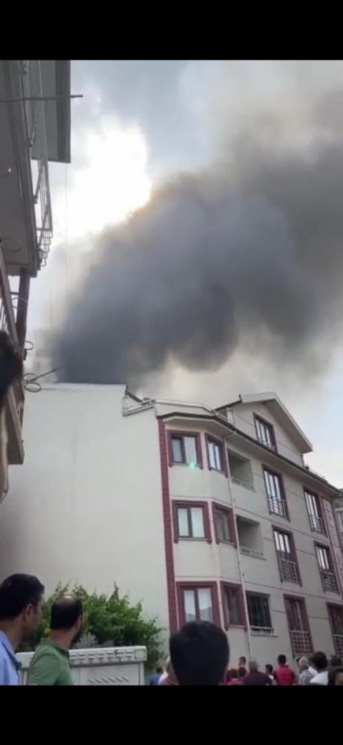 Bursa'da çıkan yangın sonrası ev kullanılamaz hale geldi