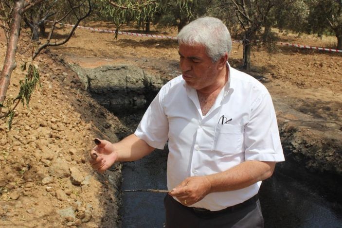 Manisa'da petrole benzer siyah sıvı heyecanlandırdı