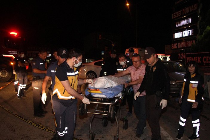 Manisa’da katliam gibi kaza: 4 ölü, 2 yaralı