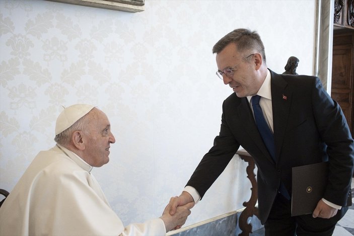 Papa, Cumhurbaşkanı Erdoğan’ın çabalamasından memnun