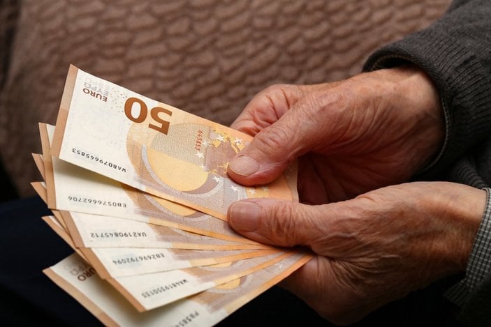 Almanya emeklilik yaşını yükseltmeyi tartışıyor