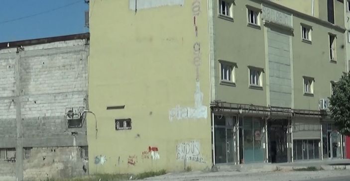 Gaziantep'te işçi havalandırma boşluğundan düğünün ortasına düştü