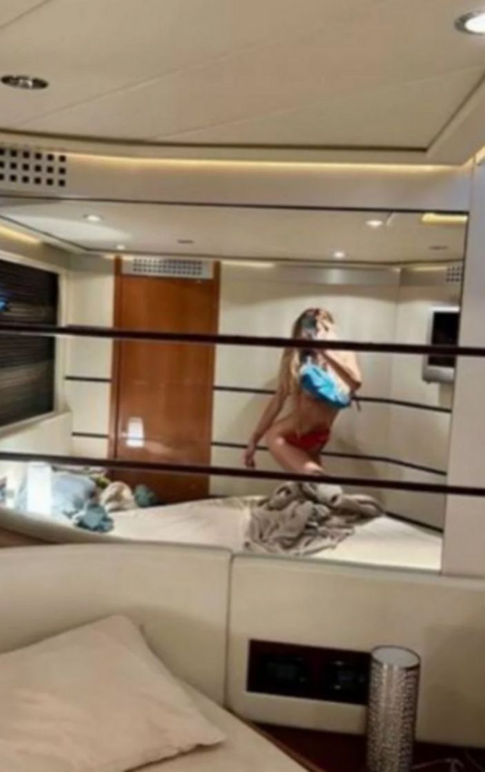 'Allah ıslah etsin' Aleyna'yı gören Nihal Candan daha da abarttı, çıplak vücudunu...