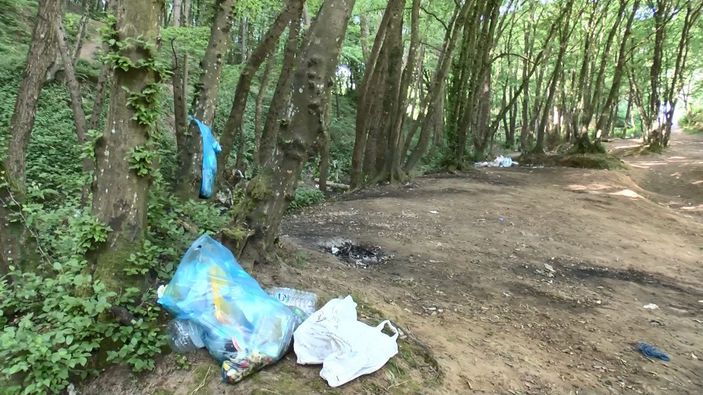 d Belgrad Ormanı'ndan piknikçiler gitti, çöpler kaldı