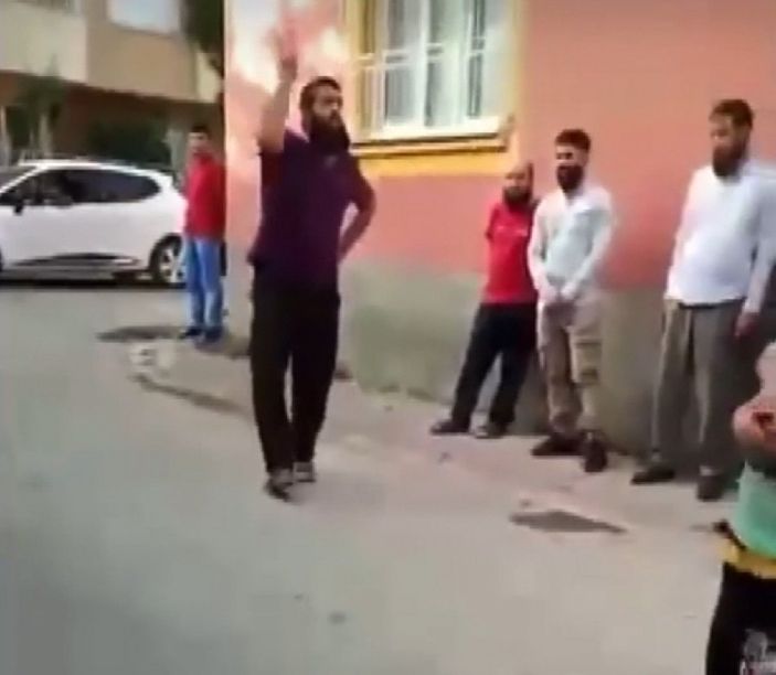 Adana’da önce ‘kara çarşaflılar çocuk kaçırdı’ dedi, sonra özür diledi