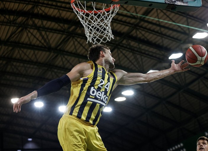 Basketbol Süper Ligi'nde ilk finalist Fenerbahçe