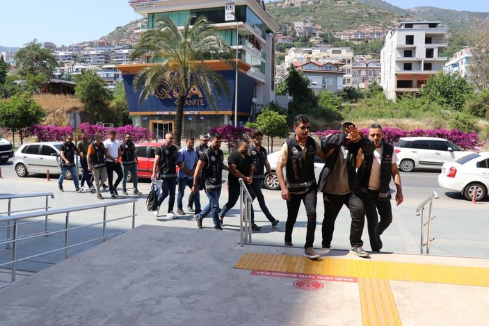 Alanya'da 'Müsilaj Operasyonu'nda 4 tutuklama