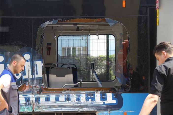 Kocaeli'de iki tramvay çarpıştı