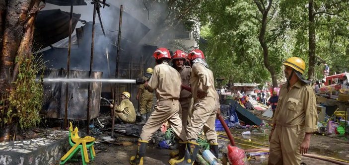 Hindistan’da kimya fabrikasında patlama