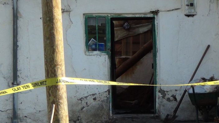 i Kars'ta göçük: 3 ölü