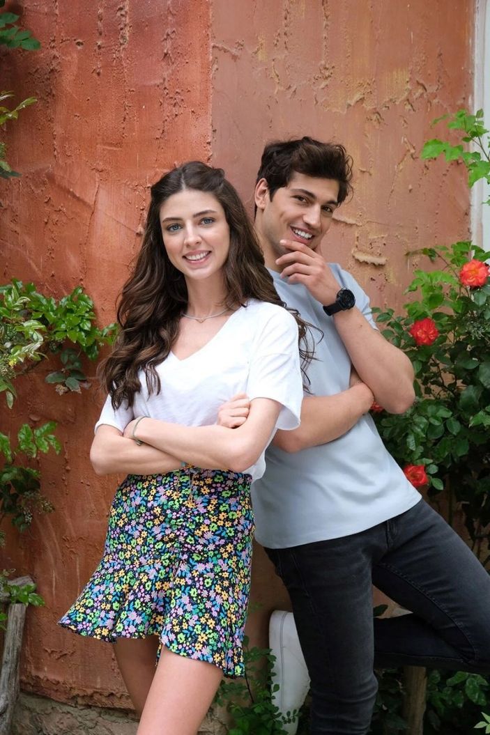 Bir Yeşilçam efsanesiydi! Ah Nerede dizisinin ilk tanıtımı nefes kesti