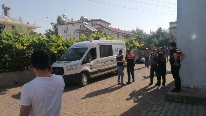 Antalya'da intihar ettiği söylenen gencin, ifade değişikliğiyle öldürüldüğü belirlendi