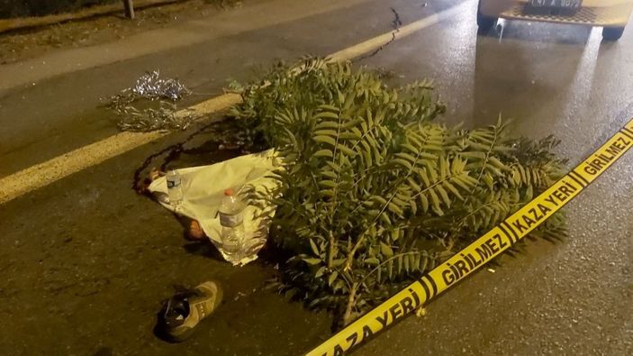 Kocaeli'de tırın çarptığı şahıs hayatını kaybetti